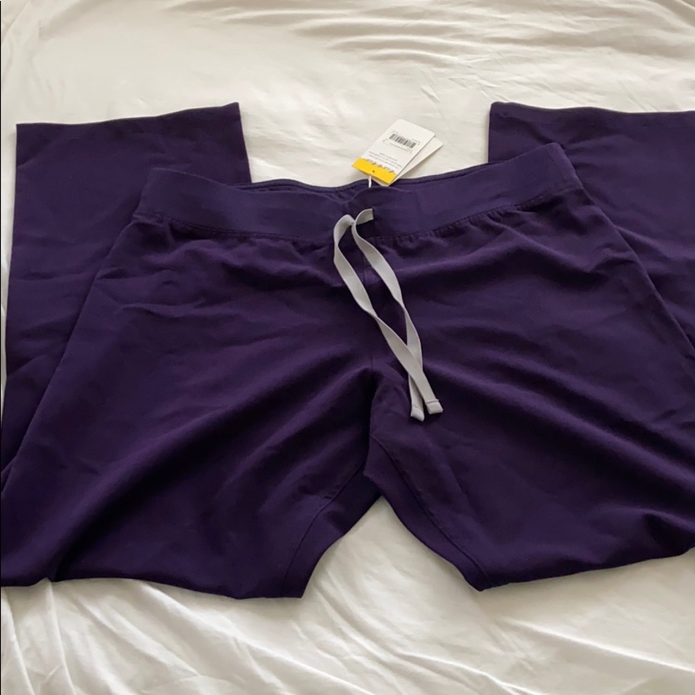 FIGS Purple 💜💜 Livingston Pant, Med Petite.
